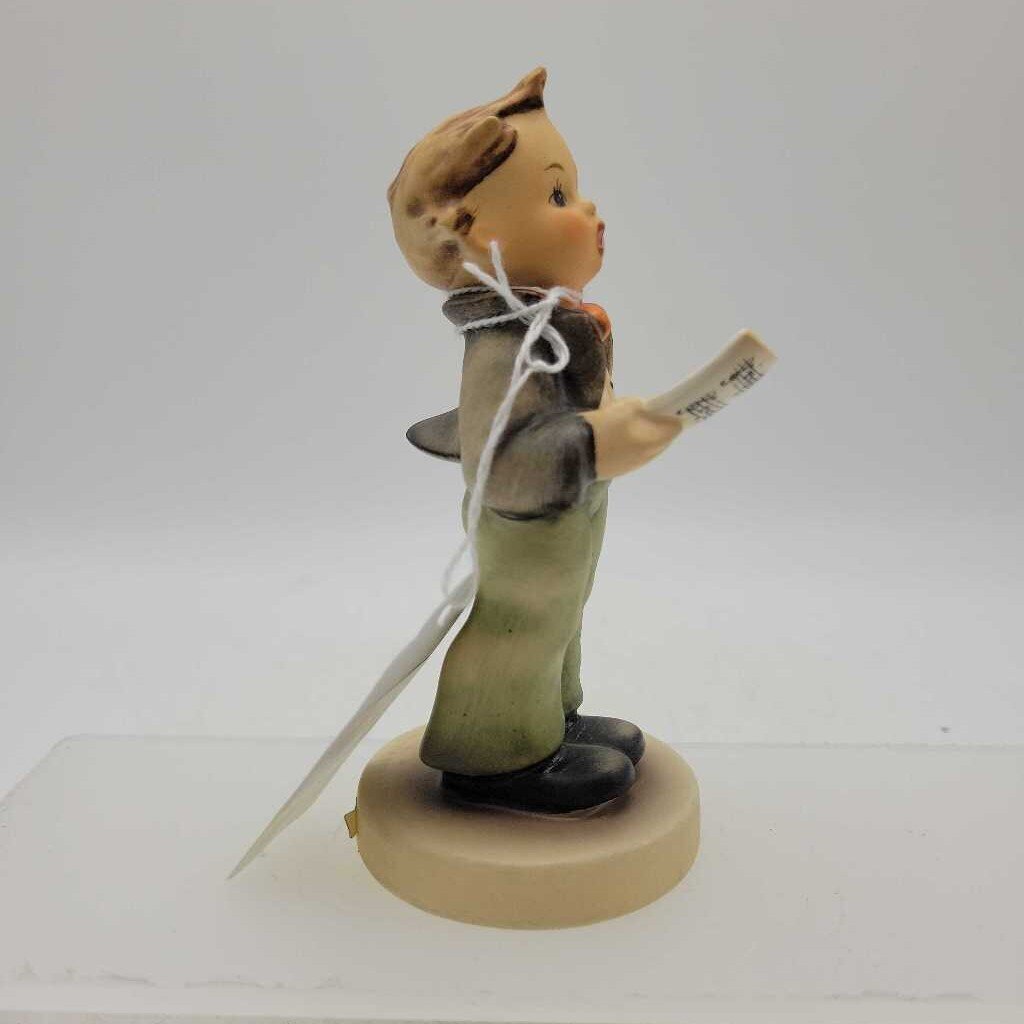 Hummel Figure "Soloist" # 135 (DEB)