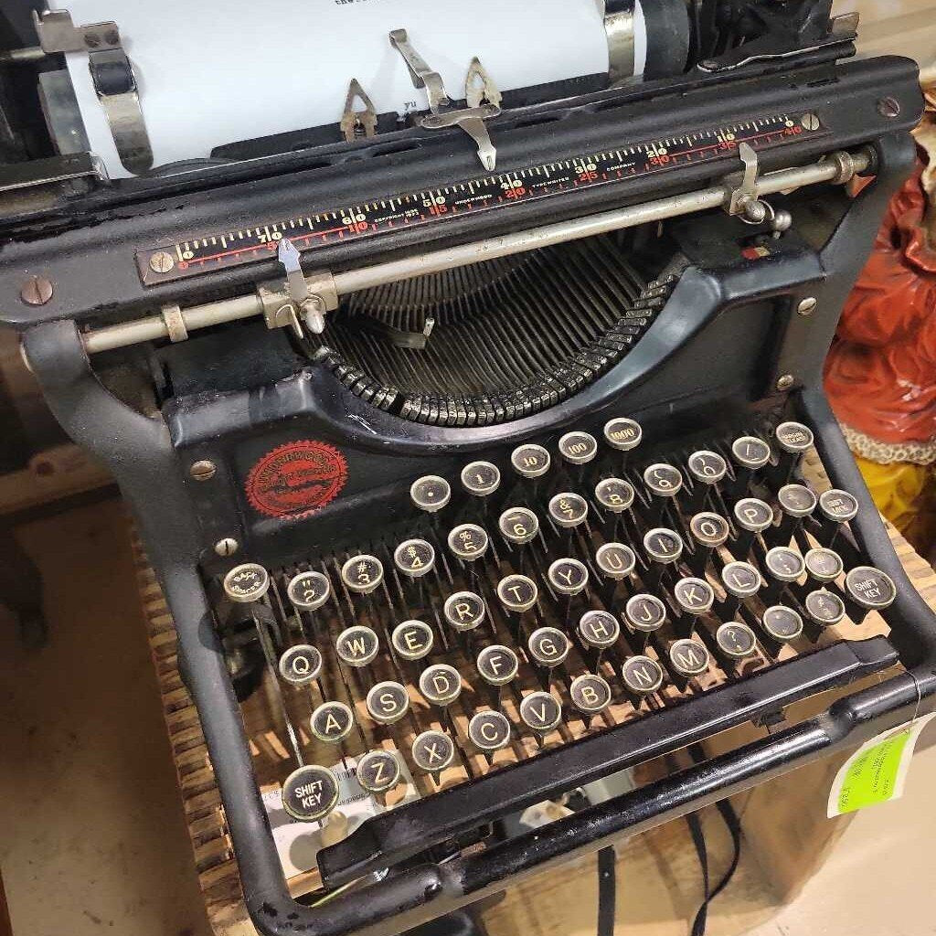 1930's Underwood no. 5 typewriter (GBZ)