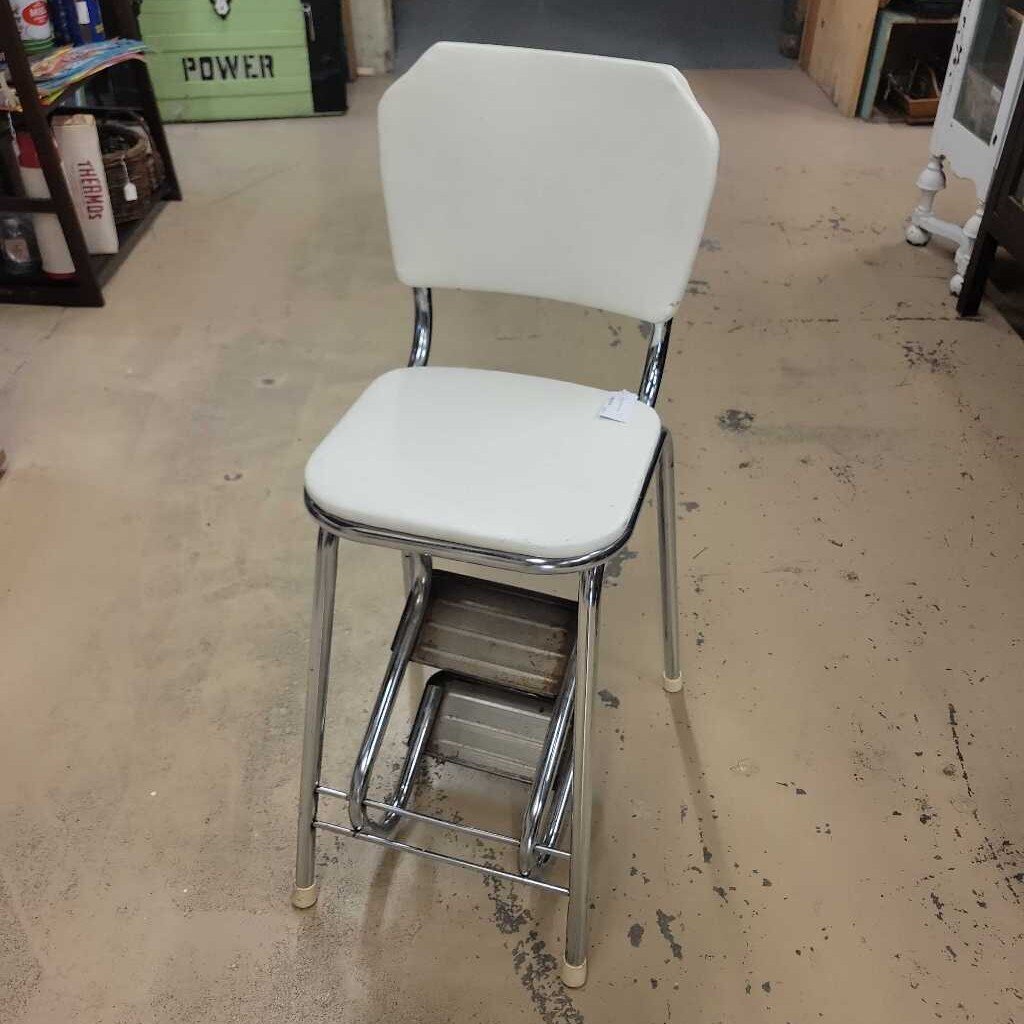 MCM Step Stool (LOR)