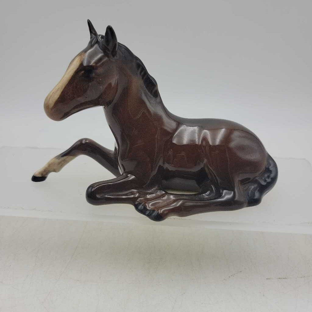 Beswick horse pony colt (KEN)