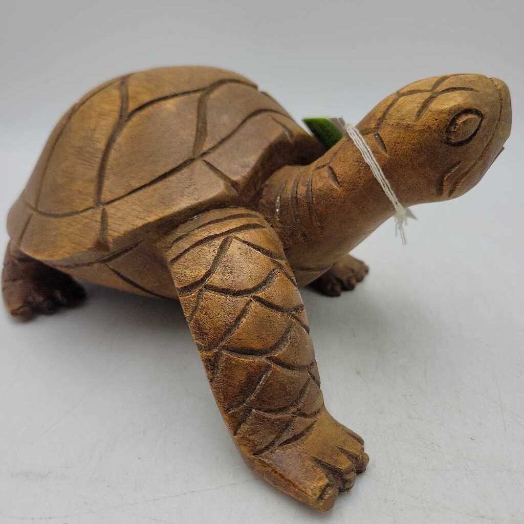 Wooden Turtle Sculpture Hand Carved (CAT) B418