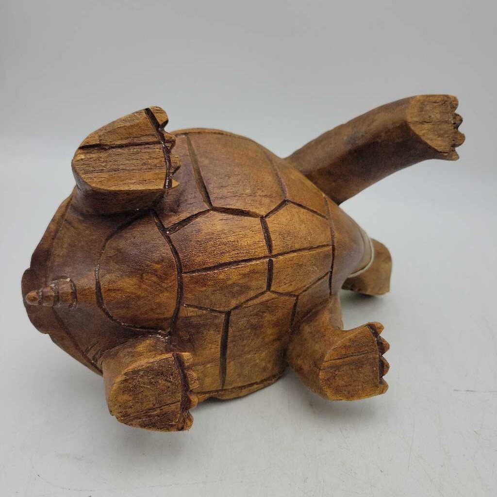 Wooden Turtle Sculpture Hand Carved (CAT) B418