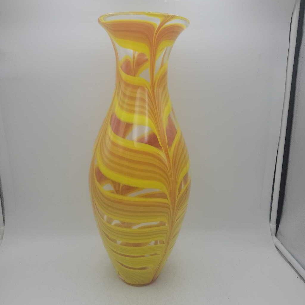Art Glass vase (DEB)
