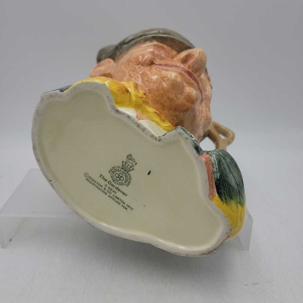 Royal Doulton "The Gardener" (YVO) (606)