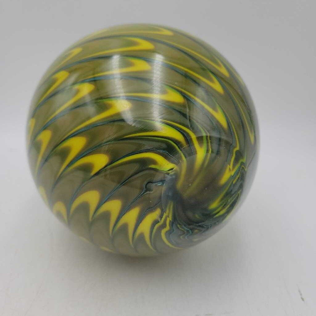 Art Glass Vase (YVO) (606)