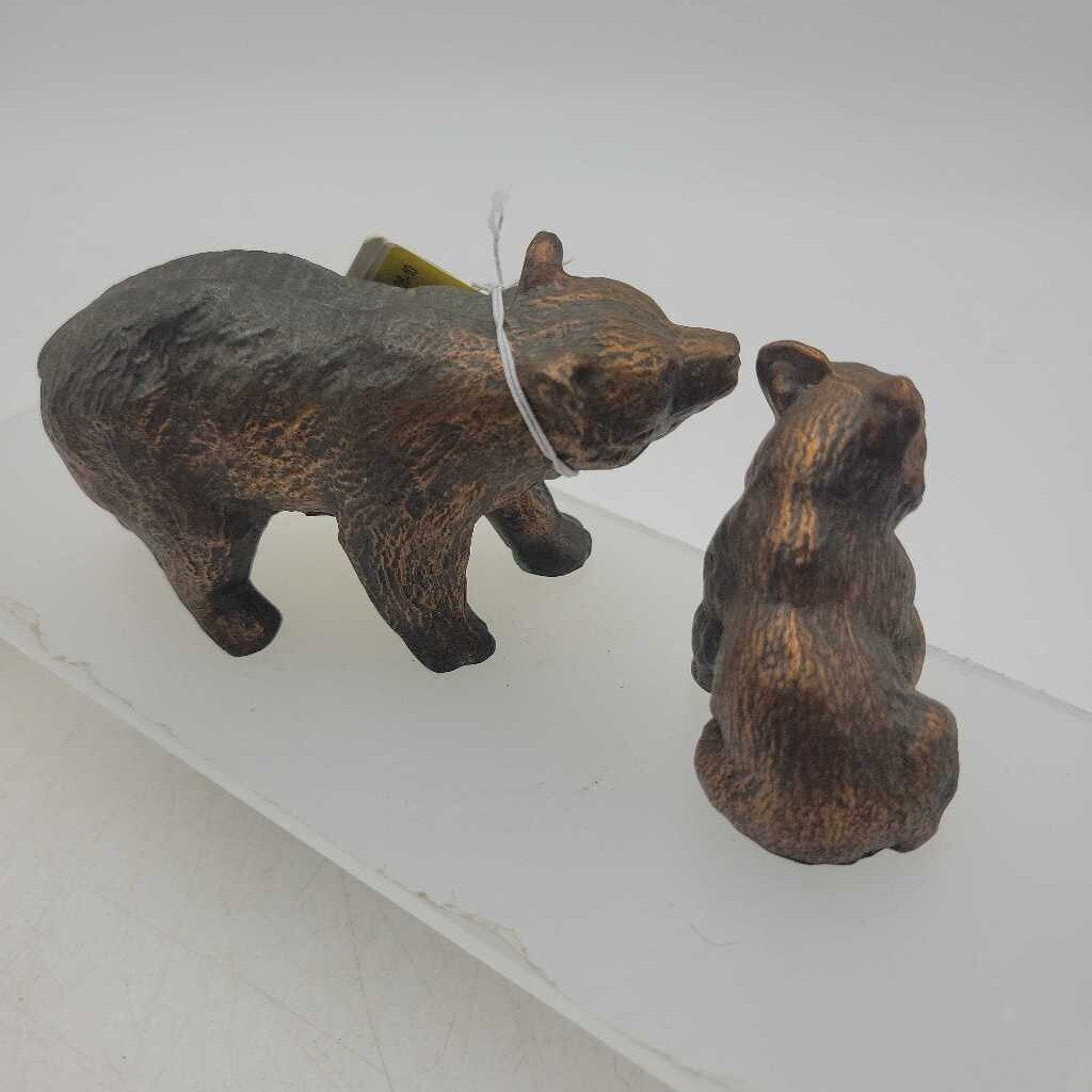 Pair of metal Bears (JL)