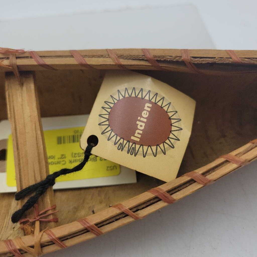 Birchbark Canoe The Beaver (US2)
