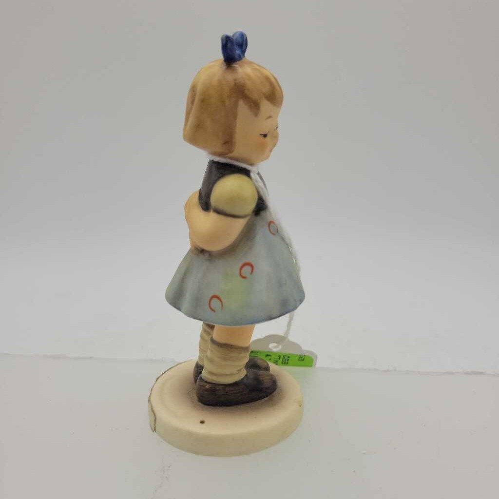 Hummel Girl Figurine "Two Hands One treat" (DEB)