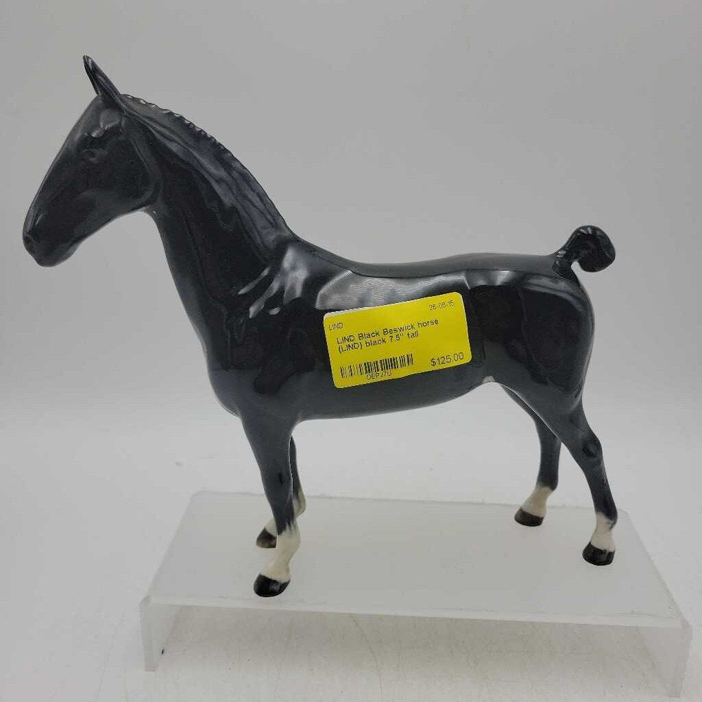 Black Beswick horse (LIND)