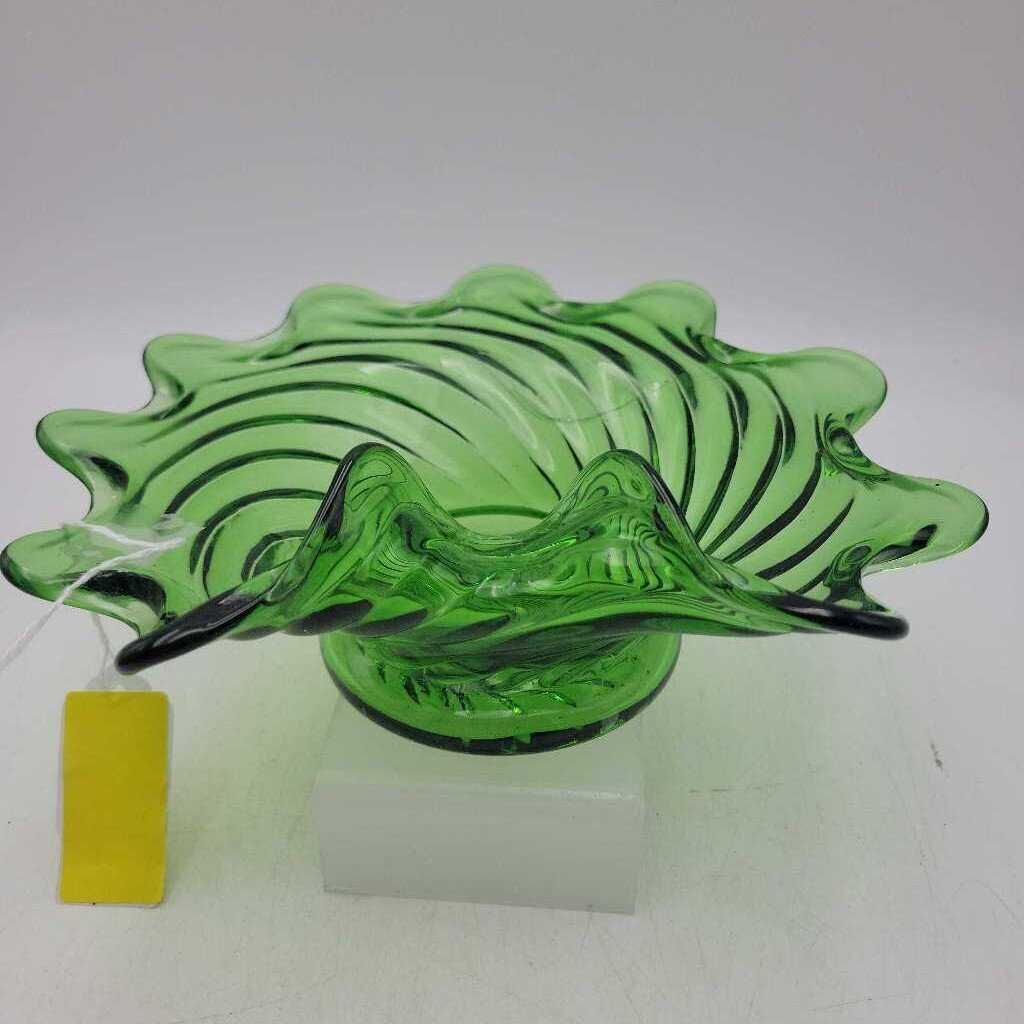 Art Glass vase (DEB)