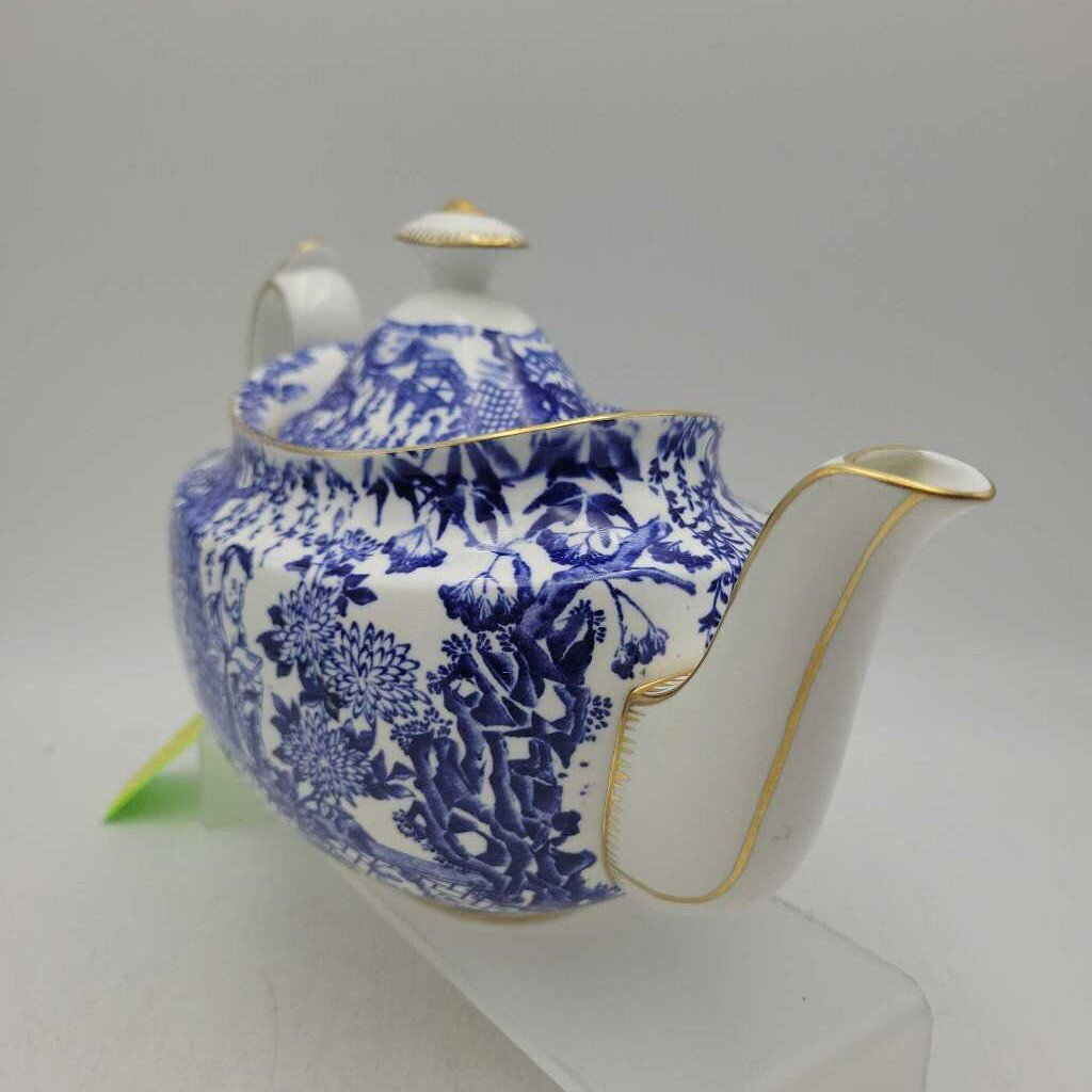 Royal Crown Derby Mikado Tea Pot (YVO) 606
