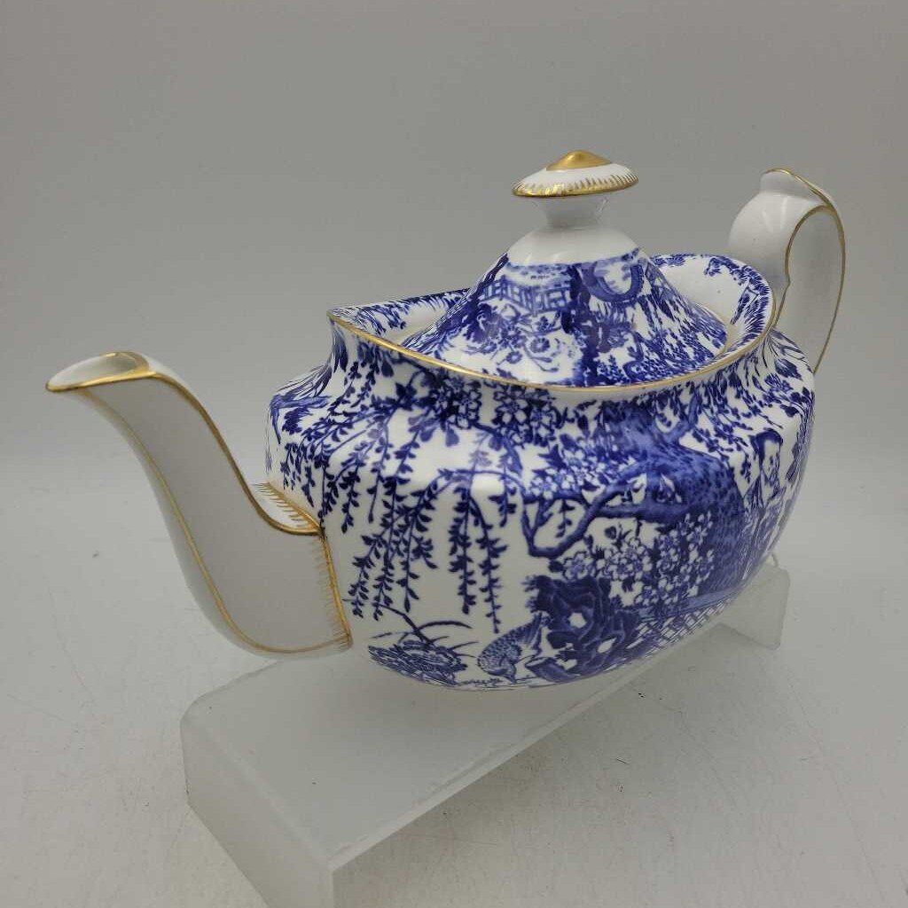 Royal Crown Derby Mikado Tea Pot (YVO) 606