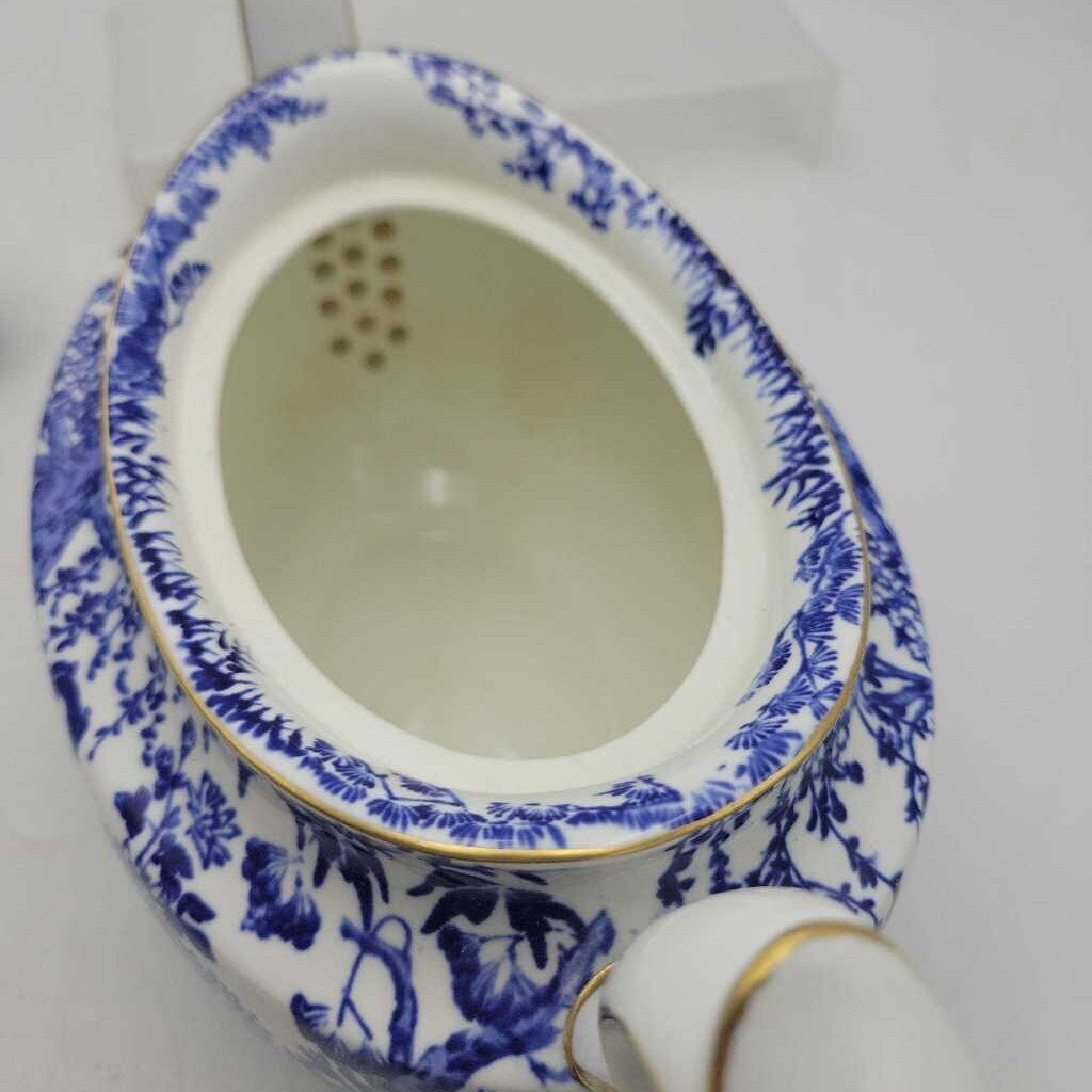 Royal Crown Derby Mikado Tea Pot (YVO) 606