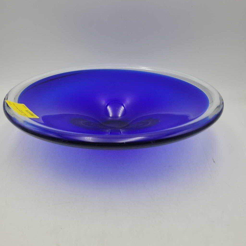 Art Glass Bowl (YVO) 606