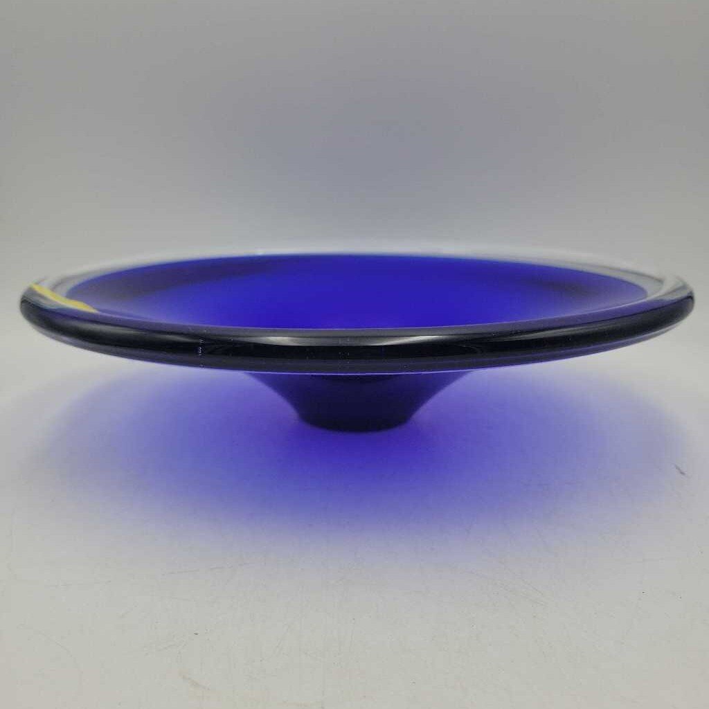Art Glass Bowl (YVO) 606