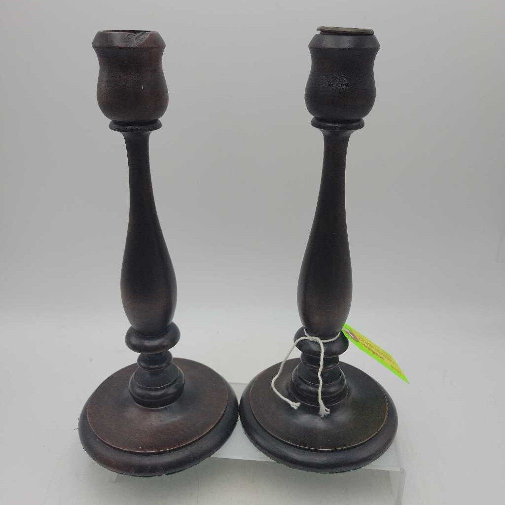 Wooden Candle Sticks Otterville Ont. Pair(YVO) 606