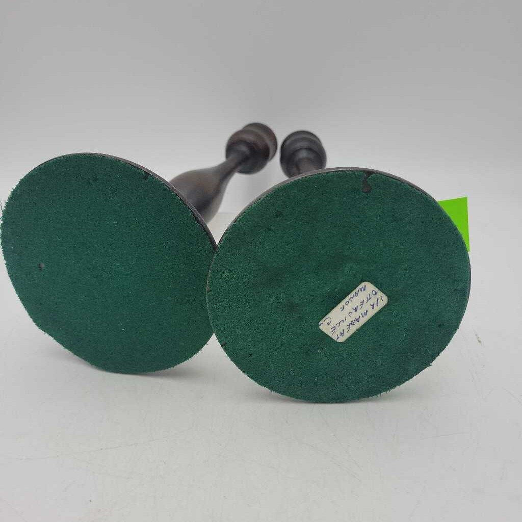 Wooden Candle Sticks Otterville Ont. Pair(YVO) 606