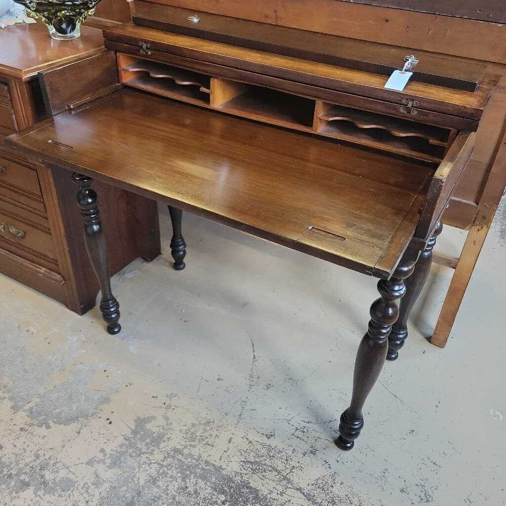 Walnut Spinnet Desk (NS) 312