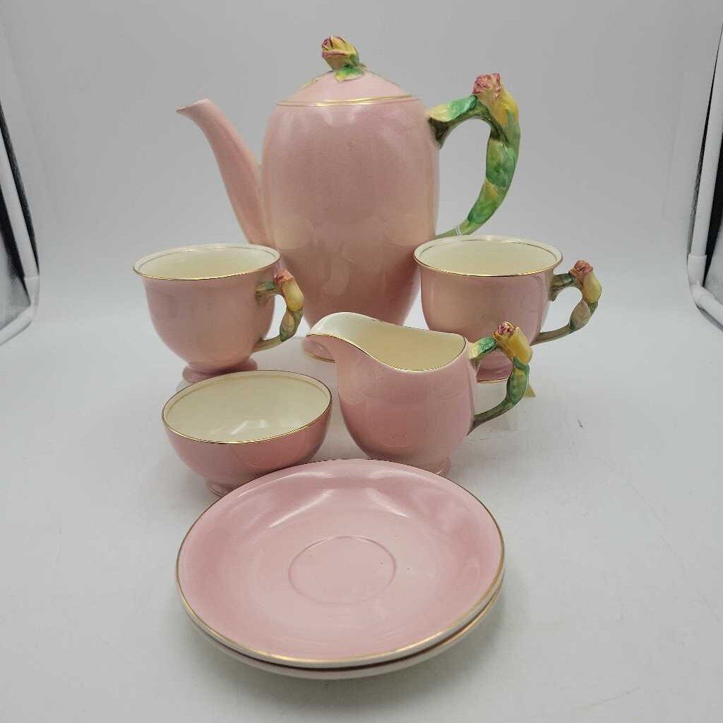Royal Winton Grimwades Tiger Lily 8 pcs Tea Pot Cream and Sugar 2 Cup saucers (DEB)