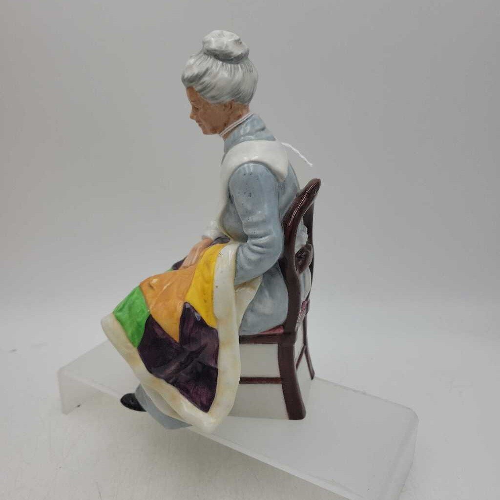 Royal Doulton "Eventide" (DEB) HN2814
