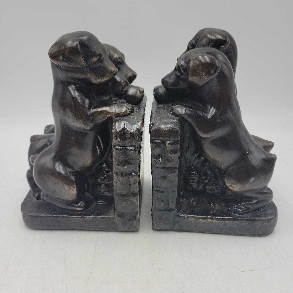 Cast Puppy Bookends (JAS)