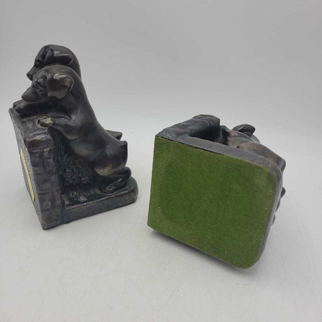 Cast Puppy Bookends (JAS)