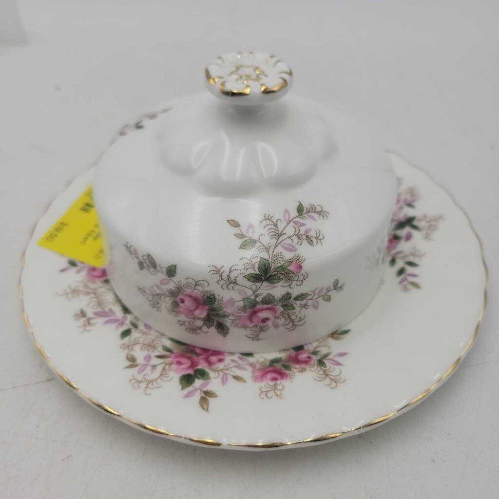 Lavender rose butter dish and cover Royal Albert (KEN)