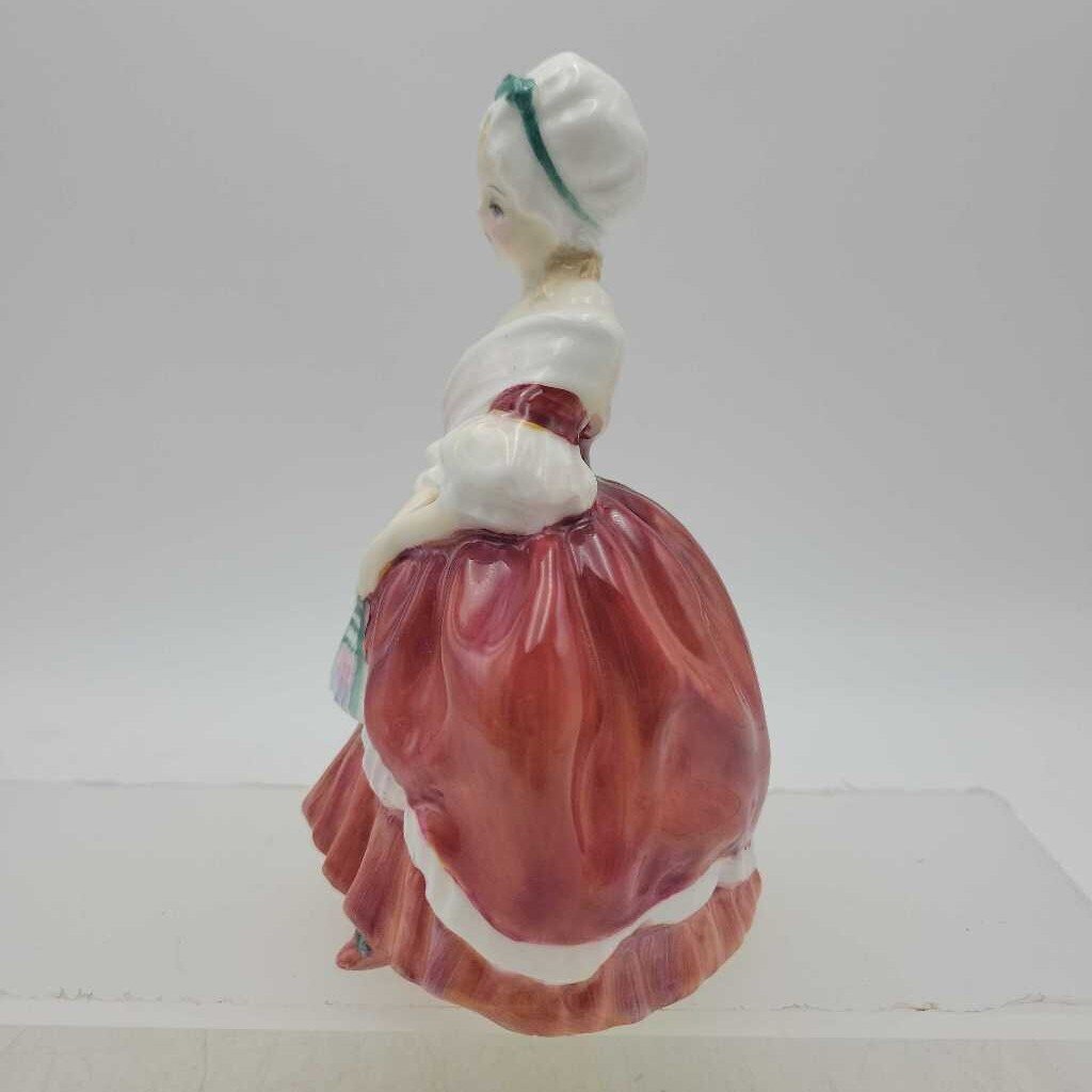 Royal Doulton Peggy 1948 HN2038 (KEN)