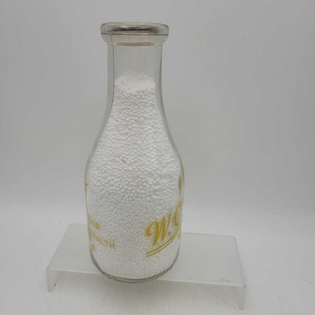 W.Q Clark Peru N.Y. Milk Bottle Wisconsin (JAS)