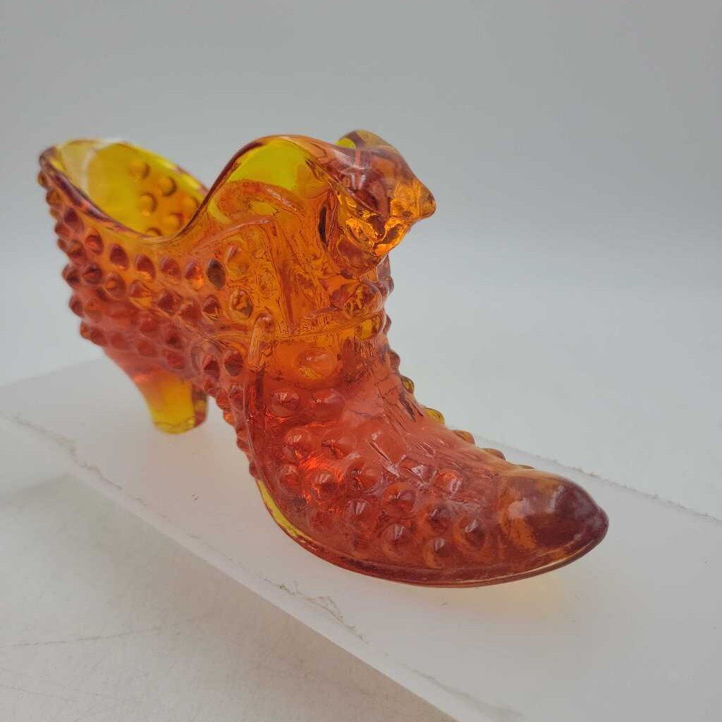 Fenton Glass Shoe (DEB)