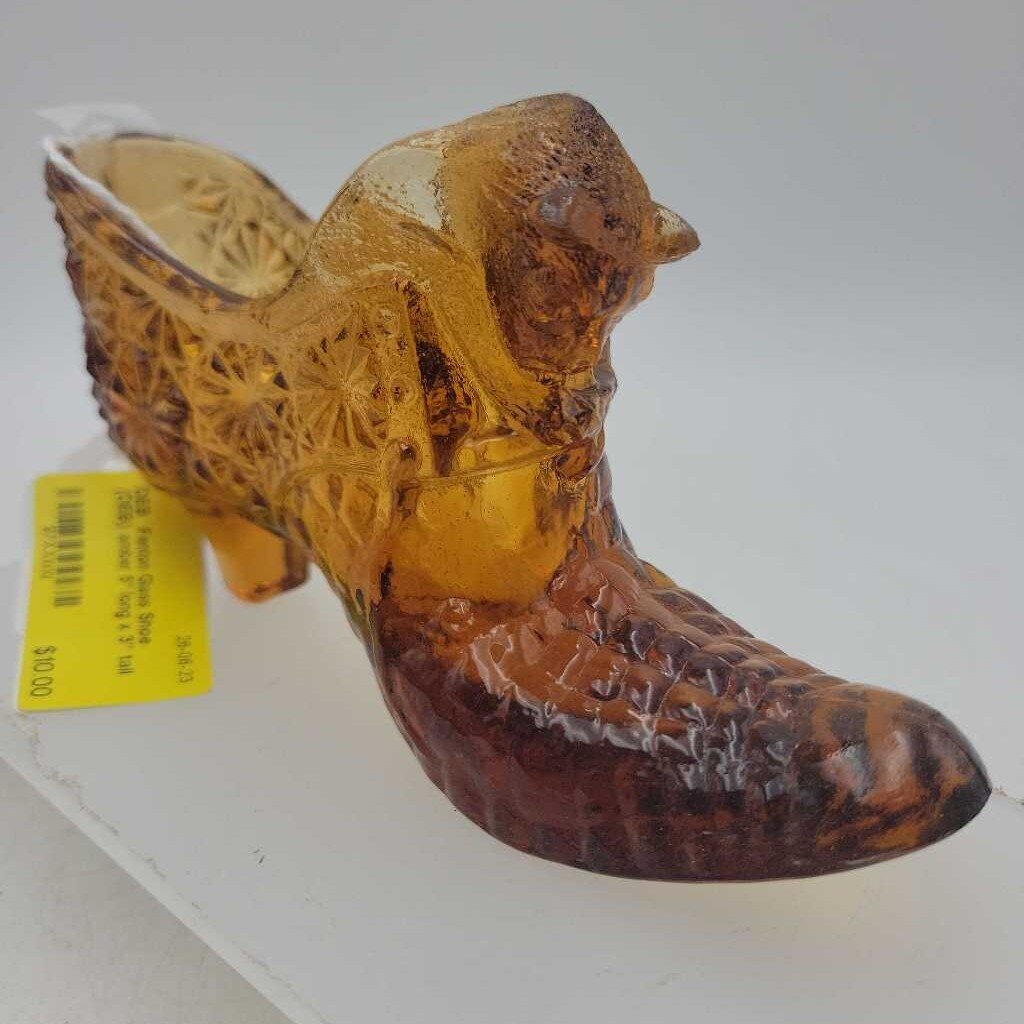 Fenton Glass Shoe (DEB)