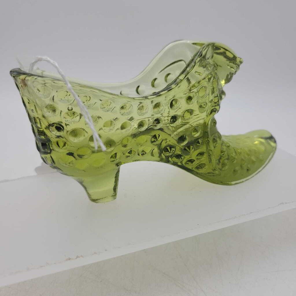 Fenton Glass Shoe (DEB)