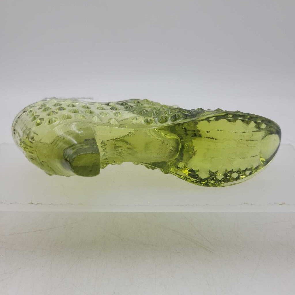Fenton Glass Shoe (DEB)