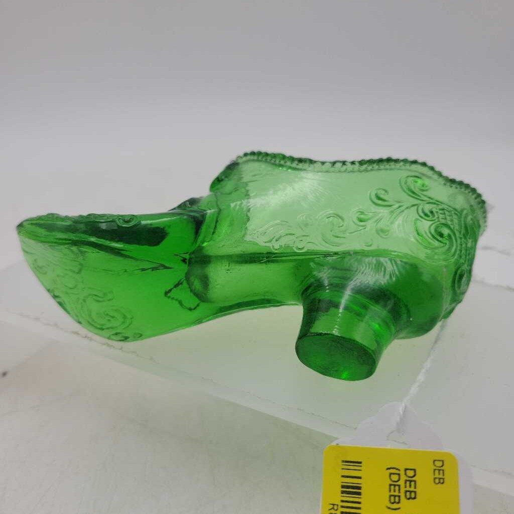 Fenton Glass Shoe (DEB)