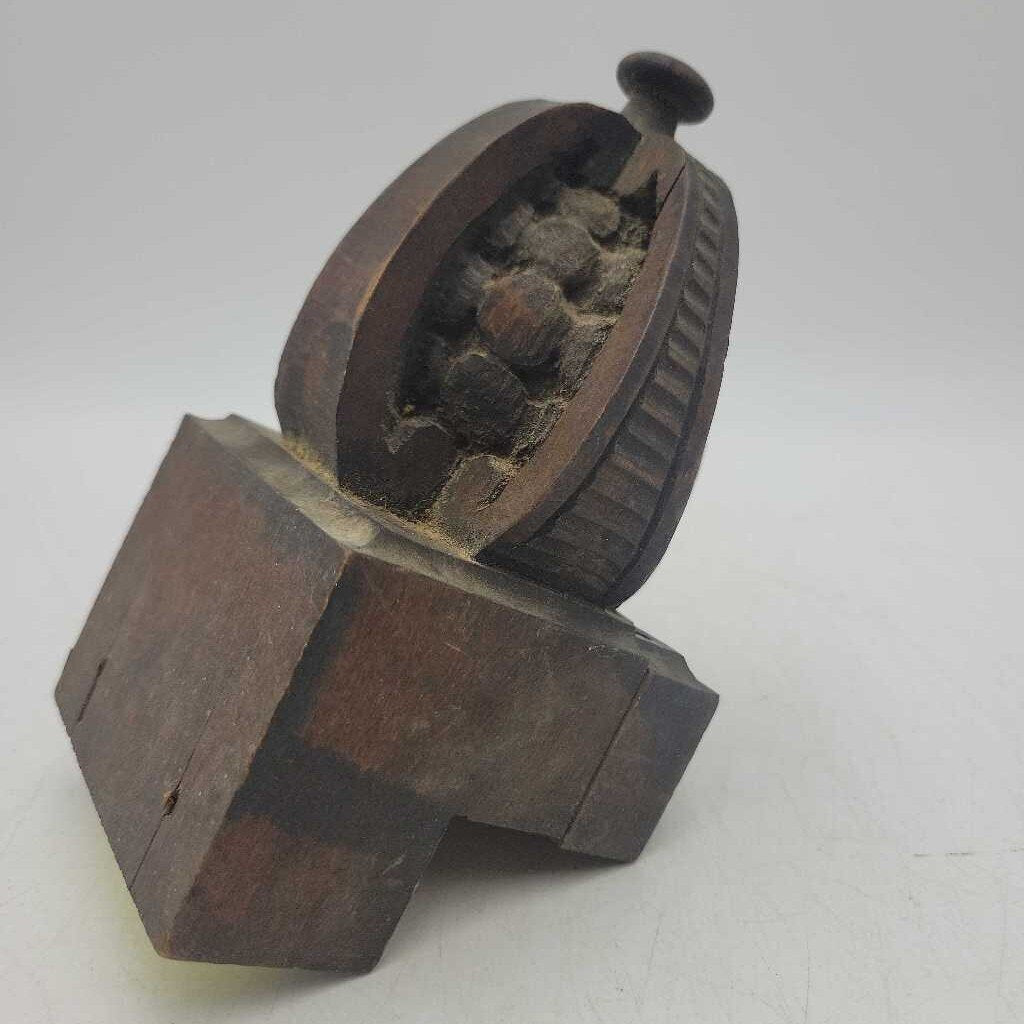 Wooden Detail (US2)