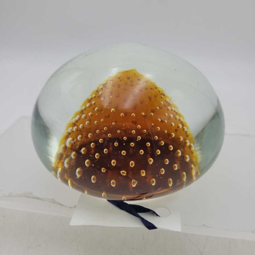 Amber Paperweight (JG44)
