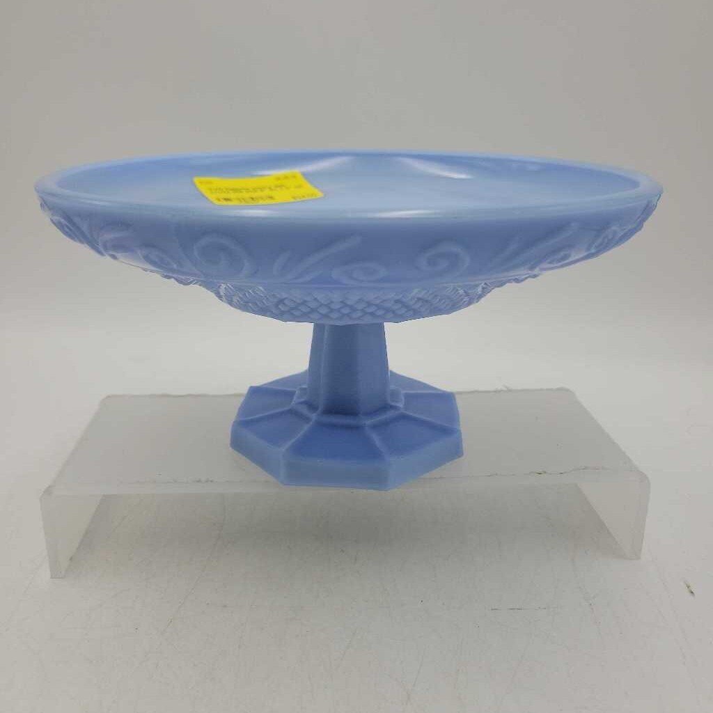 Delphite pastry dish (YVO) 606
