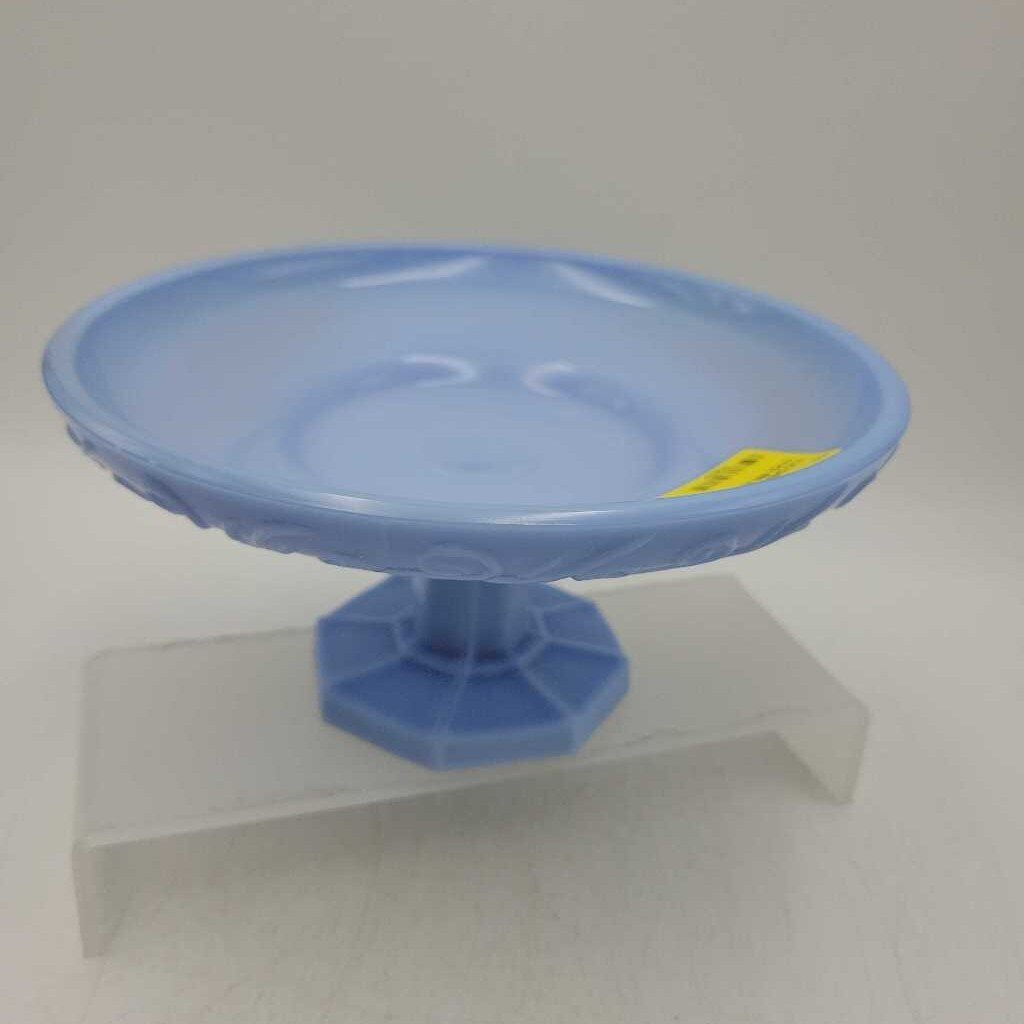 Delphite pastry dish (YVO) 606