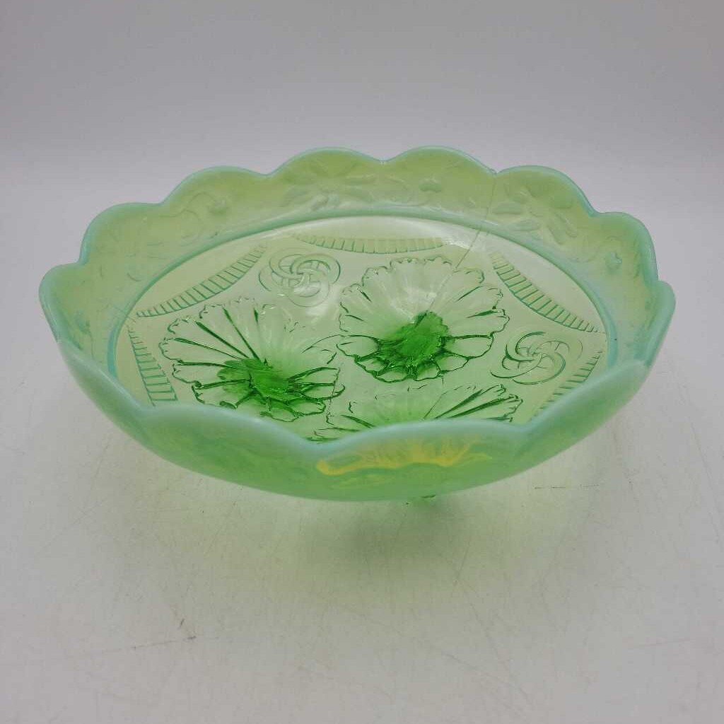 Northwood Opalescent Bowl (YVO) 606