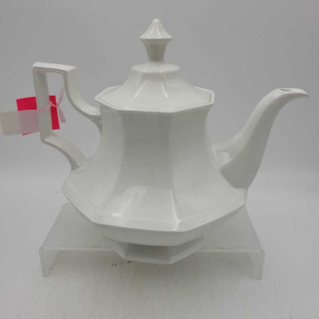Made in England Chna Tea Pot (KAR)