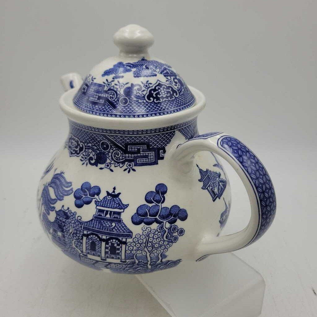Blue Willow Teapot Church hill England (YVO) (606)