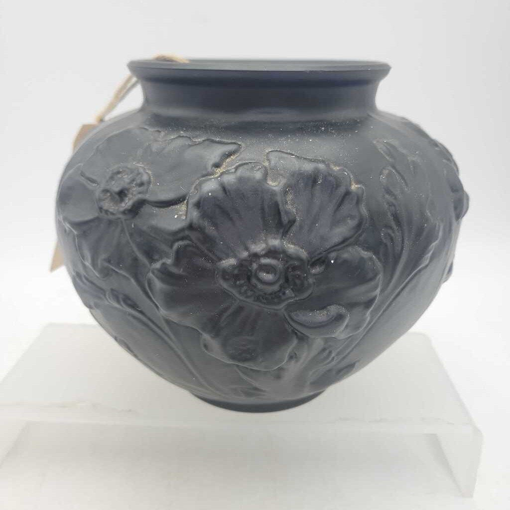 26-116 - Art Nouveau Tiffin Black Satin Glass Vase (JM)