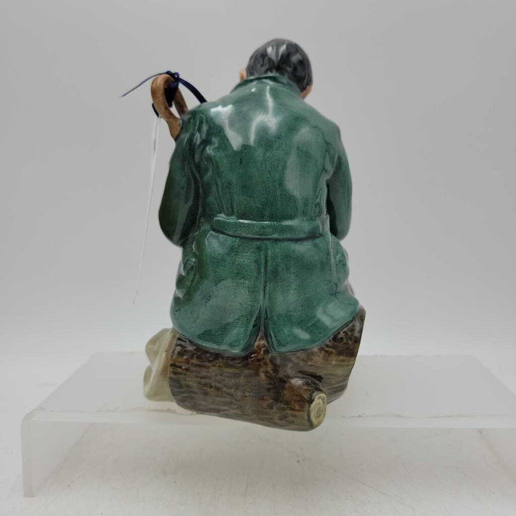 Royal Doulton Figurine - "The Master" - 1966 HN2325 (JG44)
