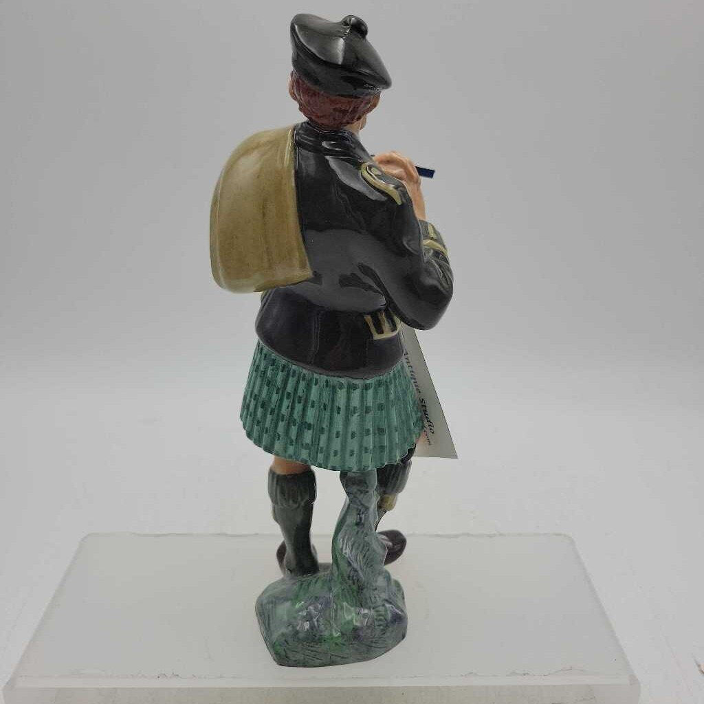 Royal Doulton Figurine - "The Laird" (JG44)