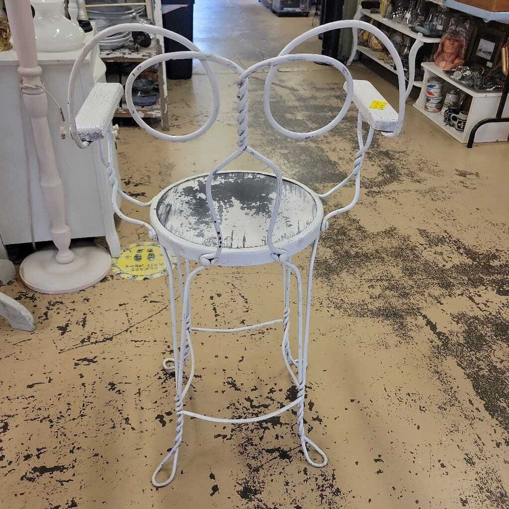 Metal Stool chair (RB)