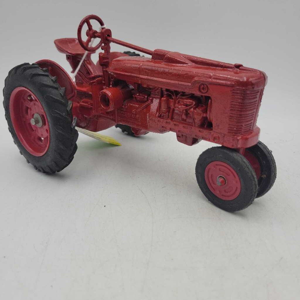 International Tractor Model ERTL (RAE)