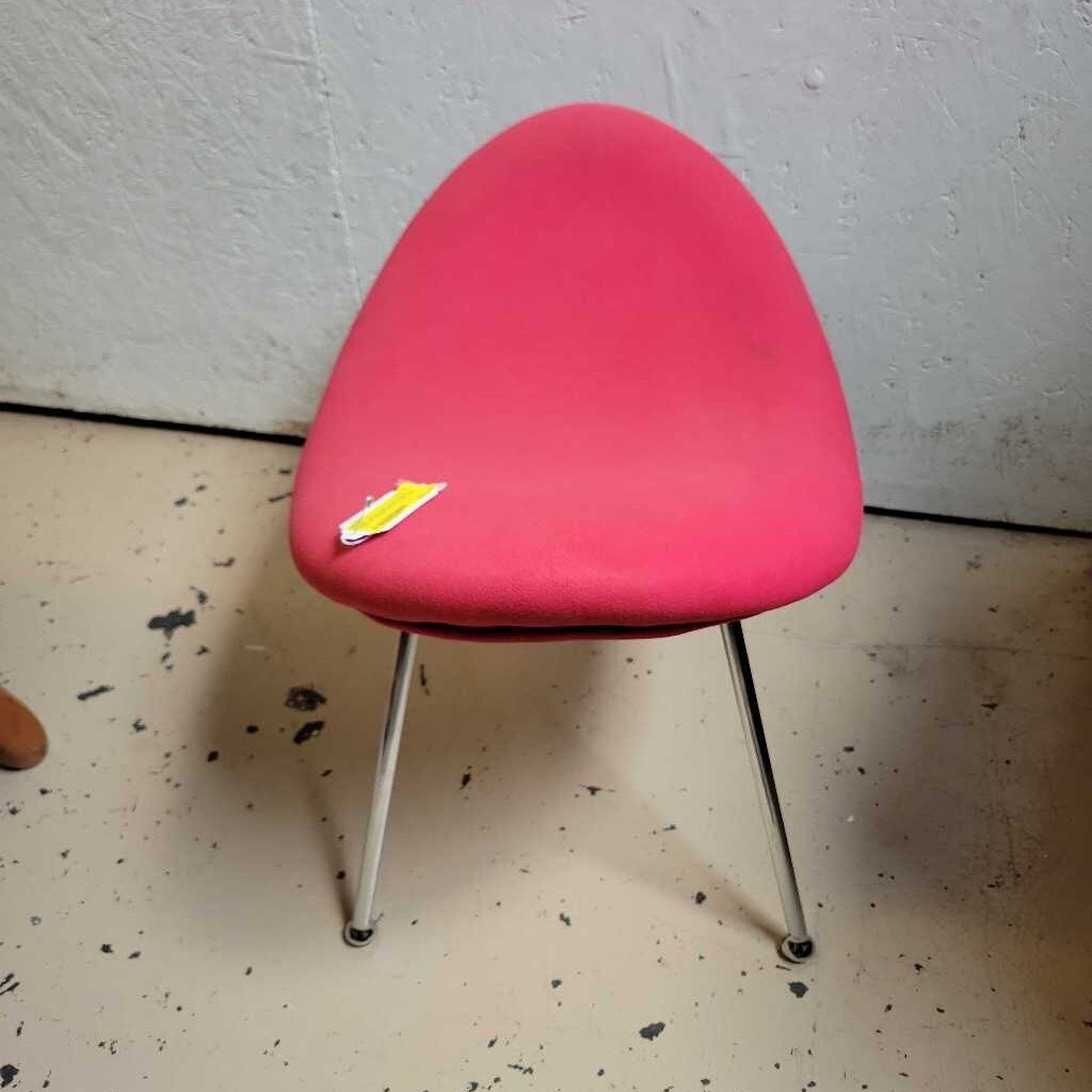"Red Lips" Foot Stool