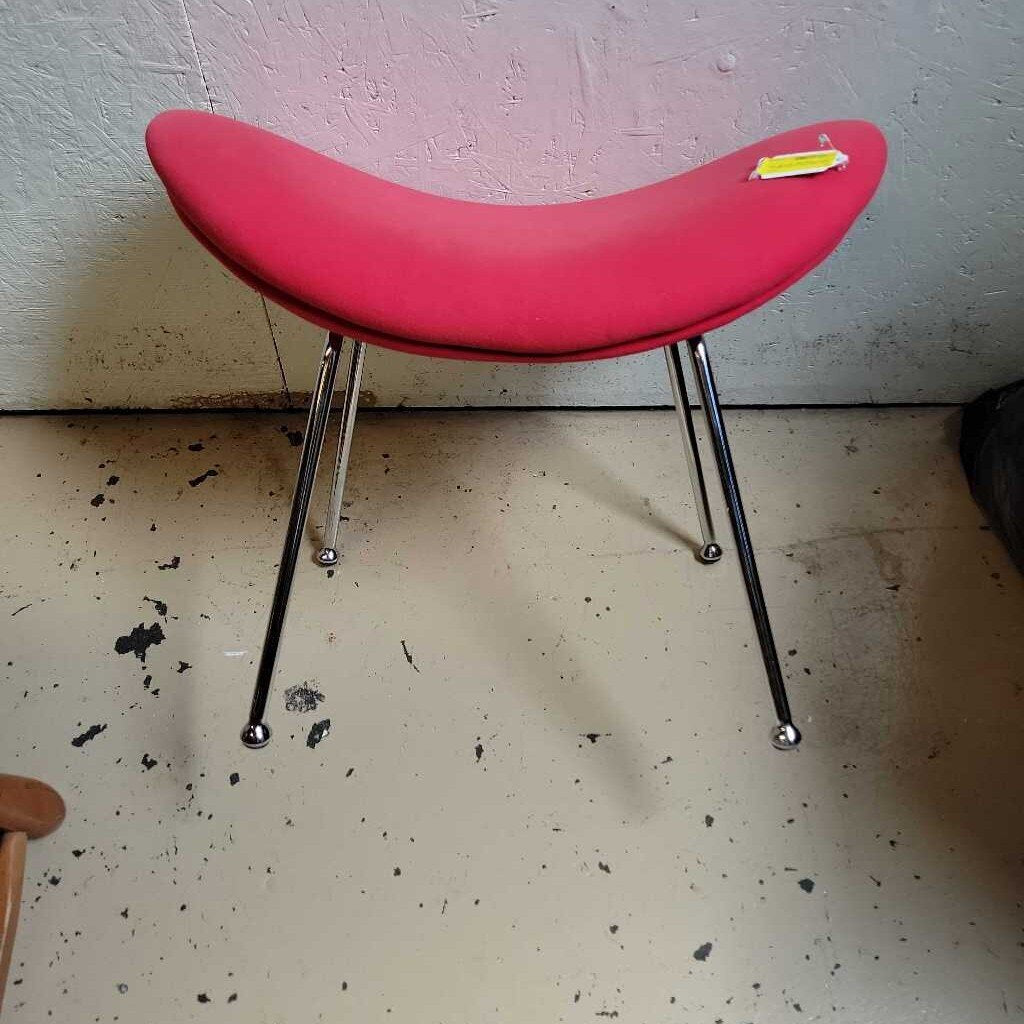 "Red Lips" Foot Stool