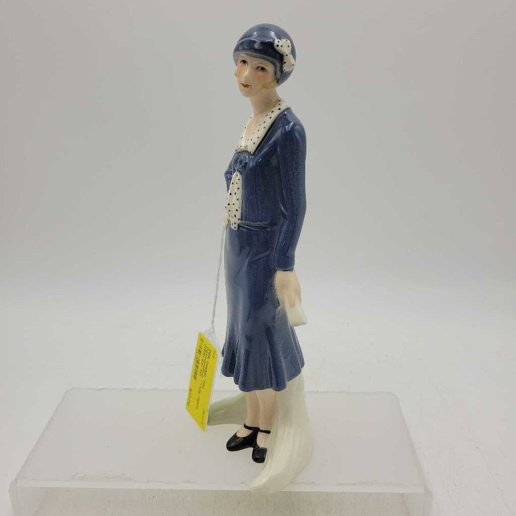 Goebel "The Cosmopolitan " Lady Figure (DEB)