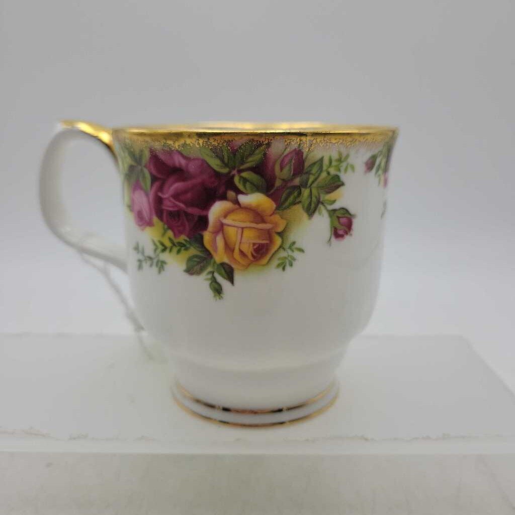 Royal Albert Coffee mug Old Country Roses (DEB)